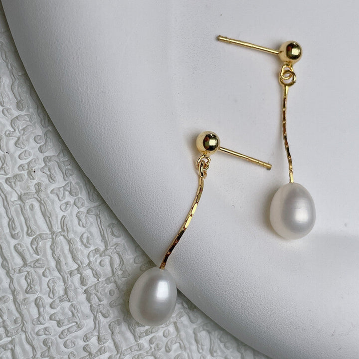 Amari - Effortless Dangle Earrings